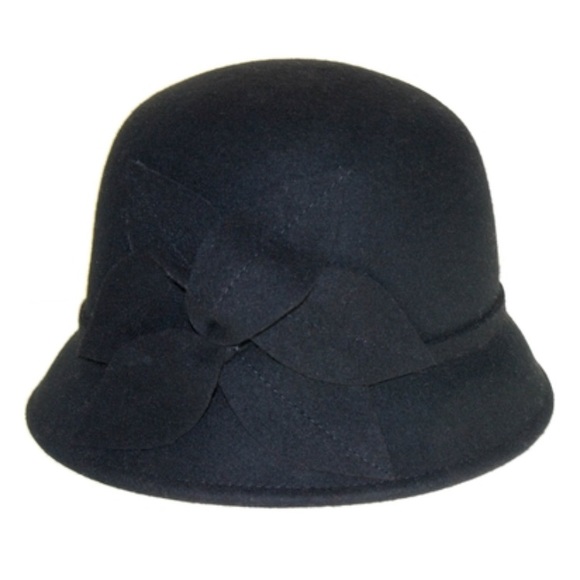 🆕 Nine West Felt Black Cloche with Flower Black Hat - Picture 1 of 6